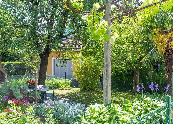 Elisabetta - Gla116 By Interhome * ジェーラ・ラーリオ